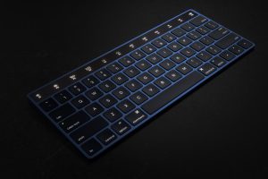 Magic Keyboard OLED Touch Bar